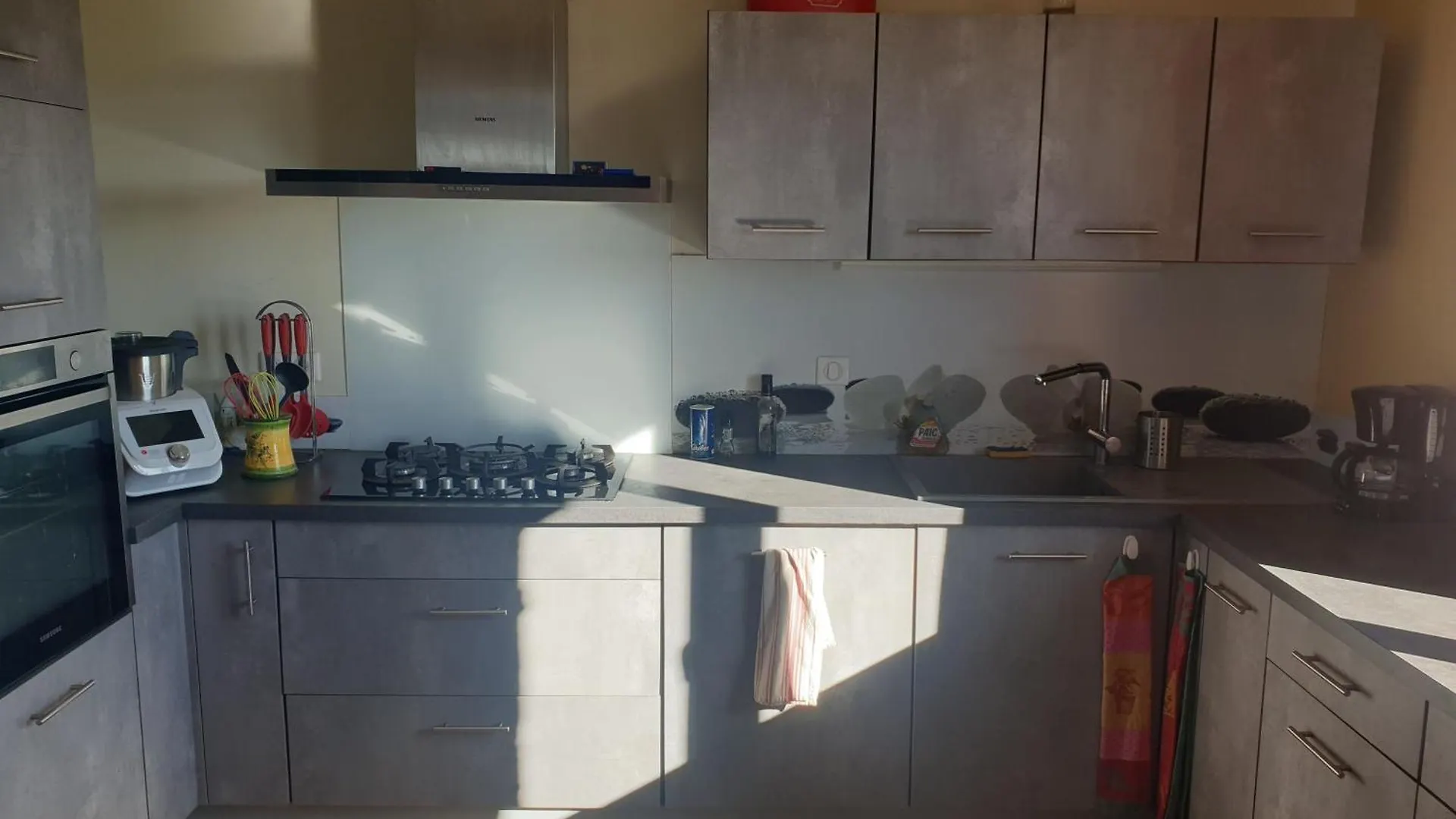Chambre Au Calme Avec Cuisine Equipee En Supplement Sur Demande Figeac